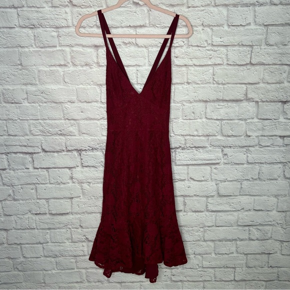 Lulus Love Like You Mean It Wine Red Backless Lace Midi
Dress NWT - Picture 7 of 16